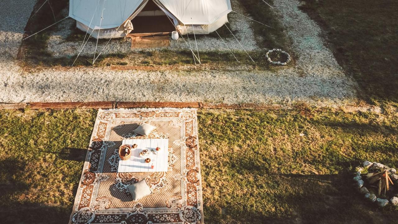Bozsky Glamp Hotel Valtice Bagian luar foto